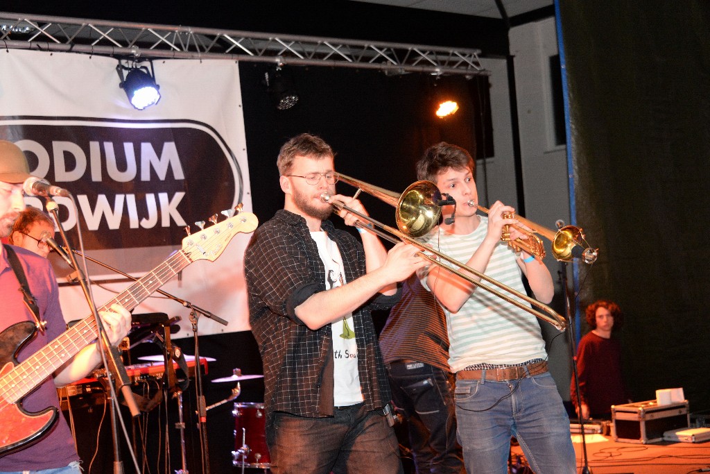 ../Images/Poppodium Noordwijk Ska en reggae 185.jpg